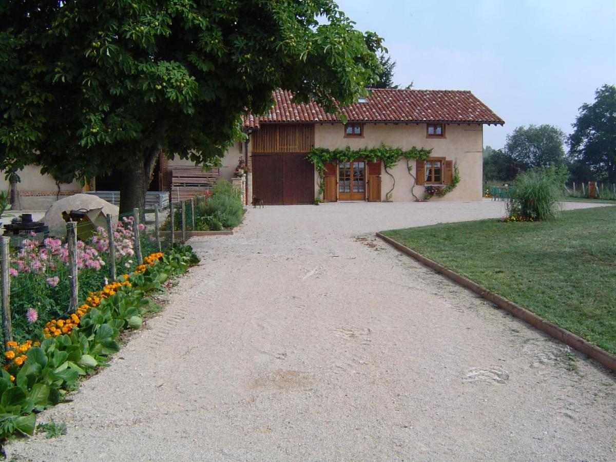 Domaine Des Charmilles Hotel Mantenay-Montlin Exterior photo